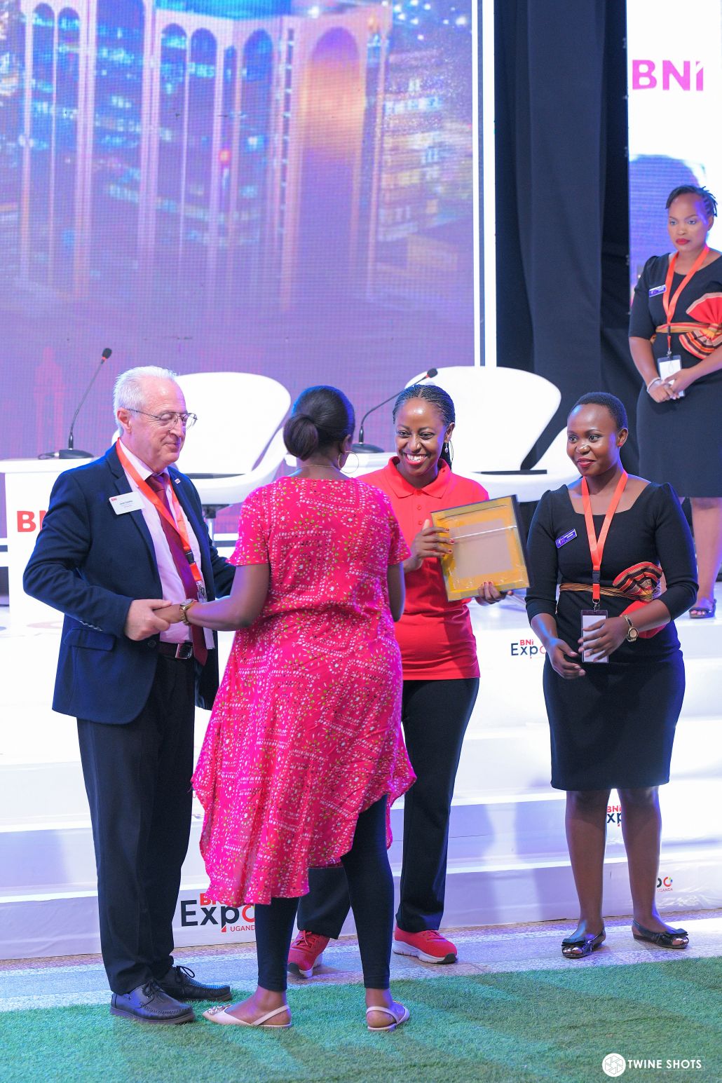 https://hanaeventsug.com/gallery/